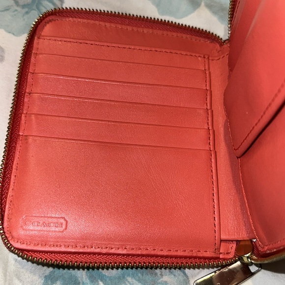 COACH Coral Crosshatch Leather Wallet Pristine - Picture 8 of 16